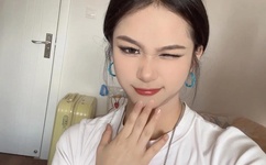 两人干柴烈火欲罢不能时怎么形容